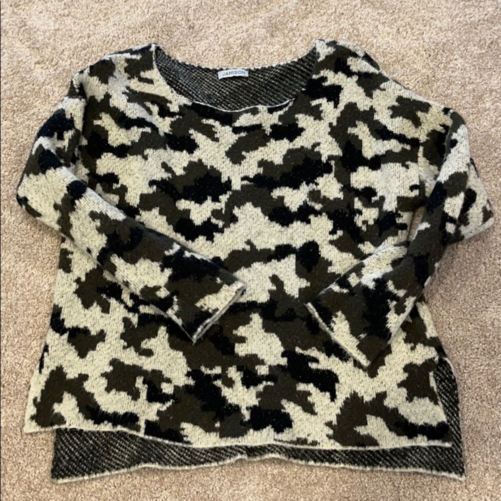 Evereve Jamison Camo sweater
